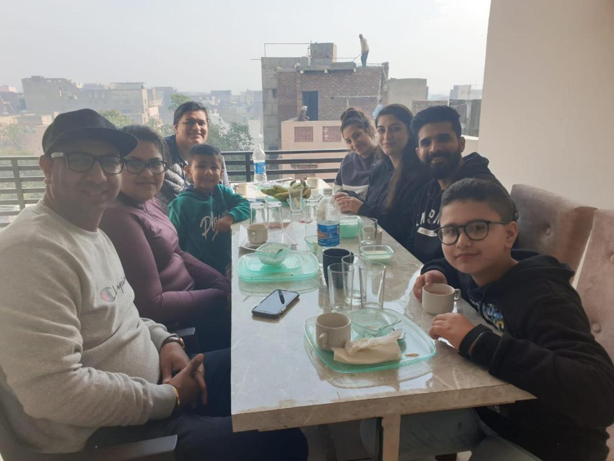 Hotel Malhotra Inn 50 Meter From Golden Temple Amritsar Eksteriør billede